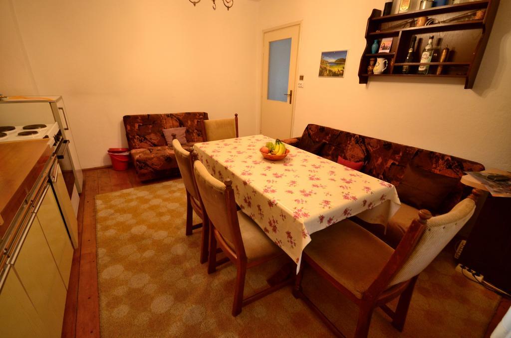 Guest House Конич Екстериор снимка
