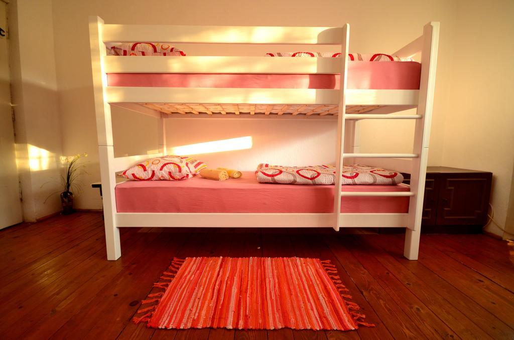 Guest House Конич Екстериор снимка