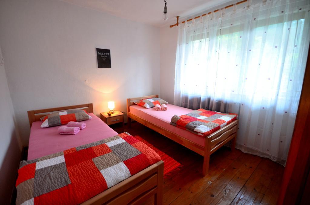 Guest House Конич Екстериор снимка