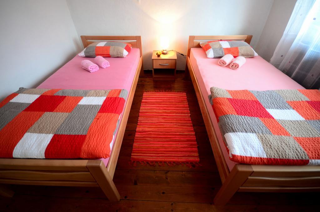 Guest House Конич Екстериор снимка