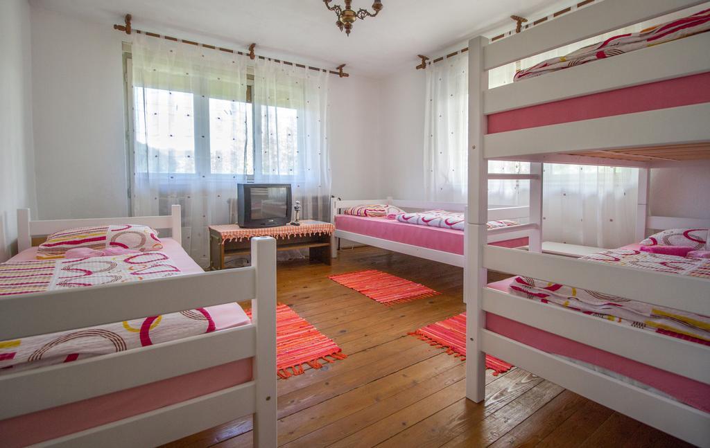 Guest House Конич Екстериор снимка